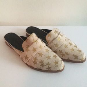 NWOB Rebecca Minkoff Mika Gold Star Mules